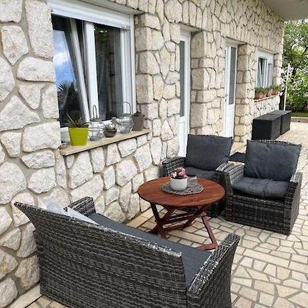 Apartman Laura Dramalj Szoba fotó