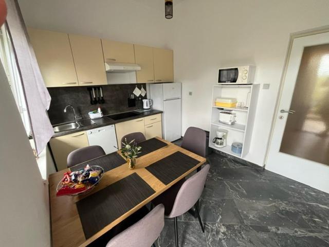 Apartman Laura Dramalj Szoba fotó